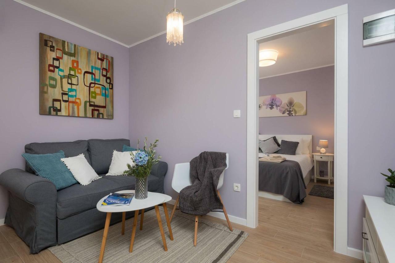 Zlatin Dvor - Apartments For 3, Terrace, Trogir Center, Beach At 5-Min, Bike Friendly Exterior foto